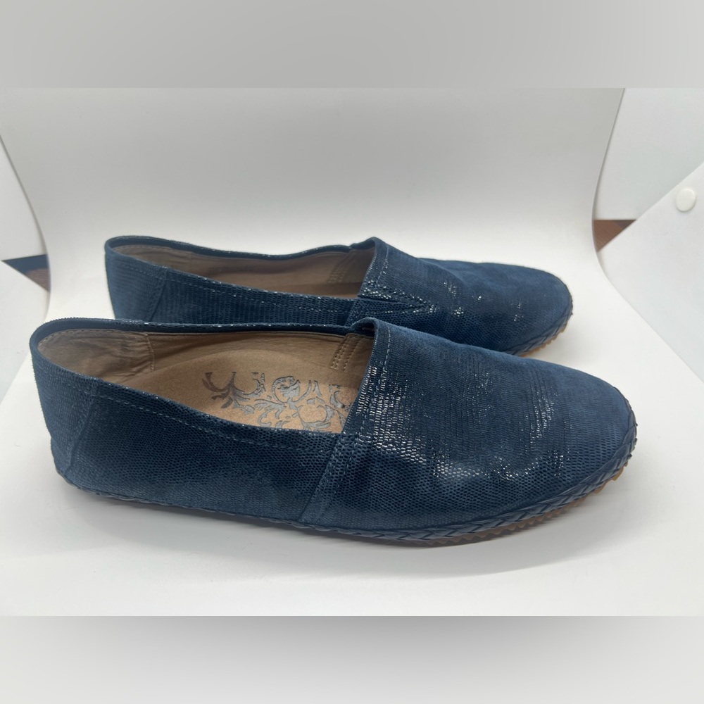 Aetrex Kylie Slip-On Shoes Blue Textured‎ Comfort Flats Women’s Size 9.5